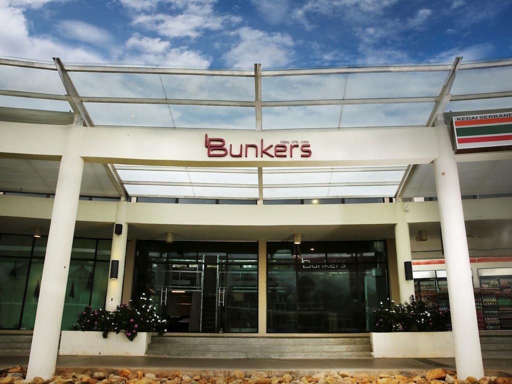 Bb Bunkers Hostel Santubong Exterior photo